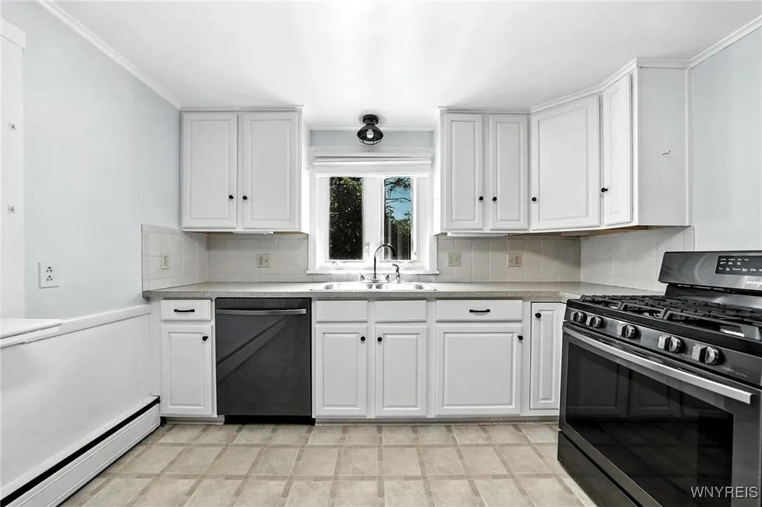 5061 Ellicott Road, Orchard Park, New York 14127, Orchard Park, New York 14127, 3 Bedrooms Bedrooms, 6 Rooms Rooms,2 BathroomsBathrooms,Residential,For Sale,5061 Ellicott Road, Orchard Park, New York 14127,B1629163