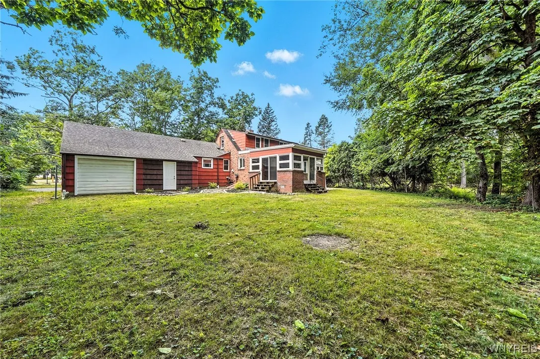 5061 Ellicott Road, Orchard Park, New York 14127, Orchard Park, New York 14127, 3 Bedrooms Bedrooms, 6 Rooms Rooms,2 BathroomsBathrooms,Residential,For Sale,5061 Ellicott Road, Orchard Park, New York 14127,B1629163