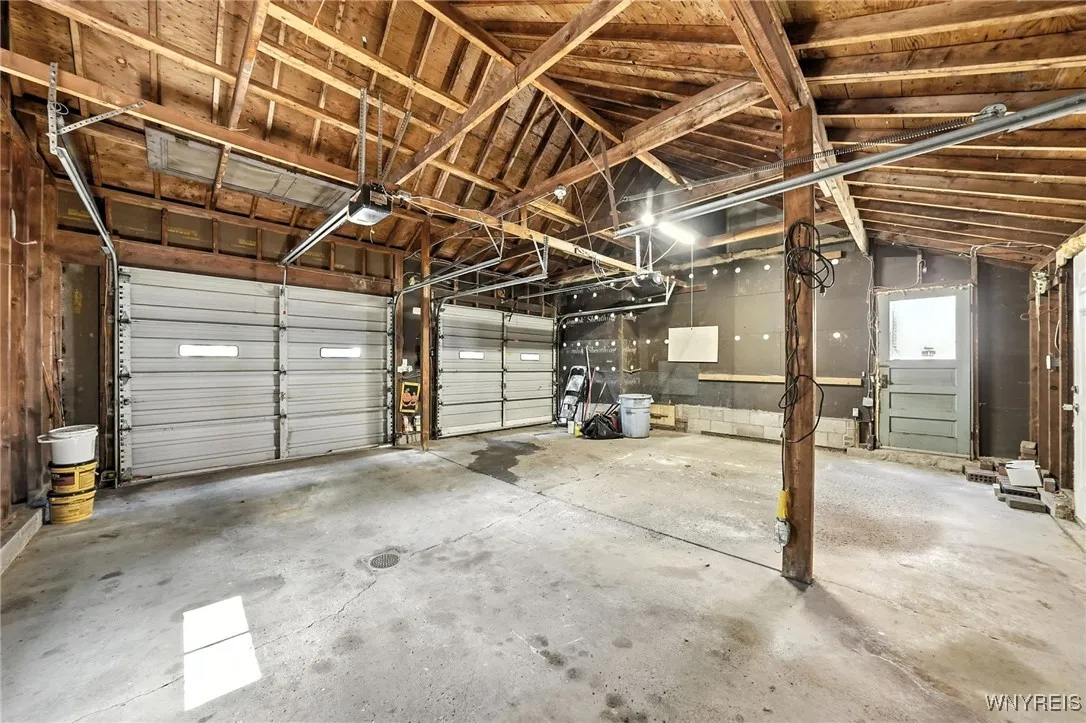 5061 Ellicott Road, Orchard Park, New York 14127, Orchard Park, New York 14127, 3 Bedrooms Bedrooms, 6 Rooms Rooms,2 BathroomsBathrooms,Residential,For Sale,5061 Ellicott Road, Orchard Park, New York 14127,B1629163