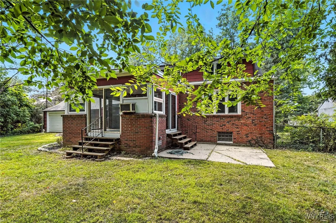 5061 Ellicott Road, Orchard Park, New York 14127, Orchard Park, New York 14127, 3 Bedrooms Bedrooms, 6 Rooms Rooms,2 BathroomsBathrooms,Residential,For Sale,5061 Ellicott Road, Orchard Park, New York 14127,B1629163