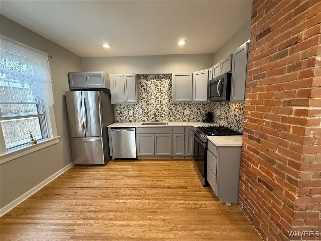 11 Baynes Street, Buffalo, New York 14213, Buffalo, New York 14213, 3 Bedrooms Bedrooms, 6 Rooms Rooms,2 BathroomsBathrooms,Residential Lease,For Rent,11 Baynes Street, Buffalo, New York 14213,0,B1630098