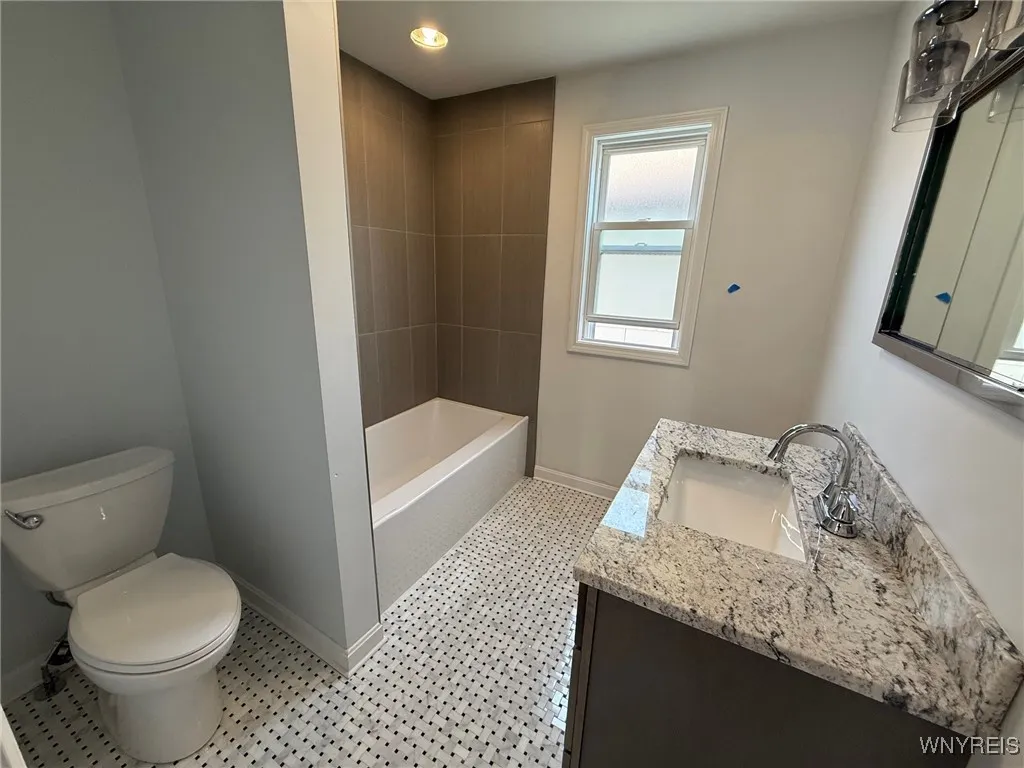 11 Baynes Street, Buffalo, New York 14213, Buffalo, New York 14213, 3 Bedrooms Bedrooms, 6 Rooms Rooms,2 BathroomsBathrooms,Residential Lease,For Rent,11 Baynes Street, Buffalo, New York 14213,0,B1630098