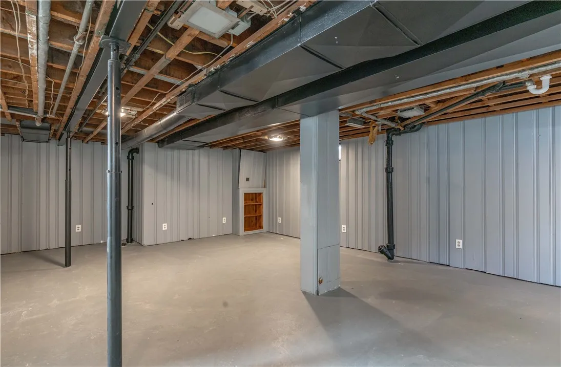 192 Culver Road, Buffalo, New York 14220, Buffalo, New York 14220, 4 Bedrooms Bedrooms, 7 Rooms Rooms,1 BathroomBathrooms,Residential,For Sale,192 Culver Road, Buffalo, New York 14220,R1630069