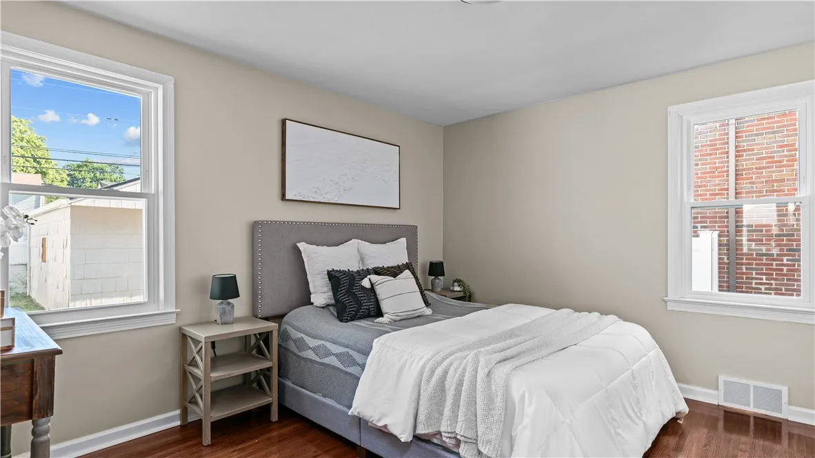 192 Culver Road, Buffalo, New York 14220, Buffalo, New York 14220, 4 Bedrooms Bedrooms, 7 Rooms Rooms,1 BathroomBathrooms,Residential,For Sale,192 Culver Road, Buffalo, New York 14220,R1630069