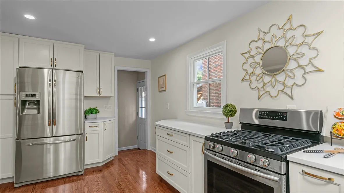 192 Culver Road, Buffalo, New York 14220, Buffalo, New York 14220, 4 Bedrooms Bedrooms, 7 Rooms Rooms,1 BathroomBathrooms,Residential,For Sale,192 Culver Road, Buffalo, New York 14220,R1630069