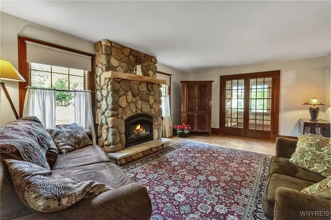 831 Lawrence Avenue, Aurora, New York 14052, Aurora, New York 14052, 3 Bedrooms Bedrooms, 9 Rooms Rooms,2 BathroomsBathrooms,Residential,Closed,831 Lawrence Avenue, Aurora, New York 14052,0,B1630023