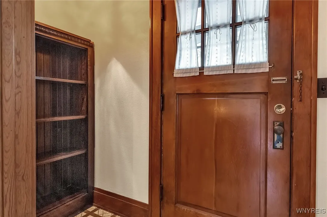 831 Lawrence Avenue, Aurora, New York 14052, Aurora, New York 14052, 3 Bedrooms Bedrooms, 9 Rooms Rooms,2 BathroomsBathrooms,Residential,Closed,831 Lawrence Avenue, Aurora, New York 14052,0,B1630023