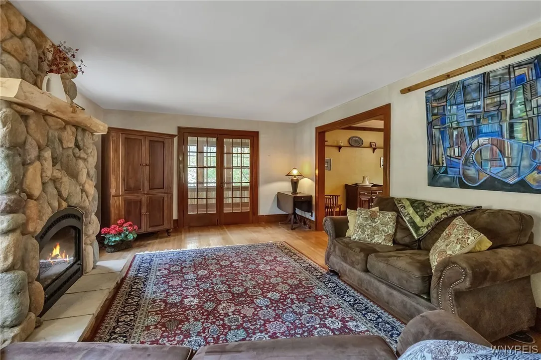 831 Lawrence Avenue, Aurora, New York 14052, Aurora, New York 14052, 3 Bedrooms Bedrooms, 9 Rooms Rooms,2 BathroomsBathrooms,Residential,Closed,831 Lawrence Avenue, Aurora, New York 14052,0,B1630023