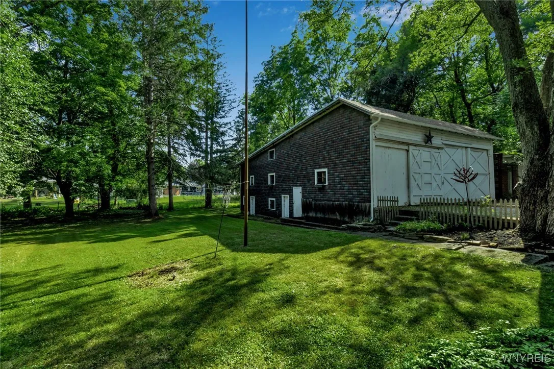 831 Lawrence Avenue, Aurora, New York 14052, Aurora, New York 14052, 3 Bedrooms Bedrooms, 9 Rooms Rooms,2 BathroomsBathrooms,Residential,Closed,831 Lawrence Avenue, Aurora, New York 14052,0,B1630023