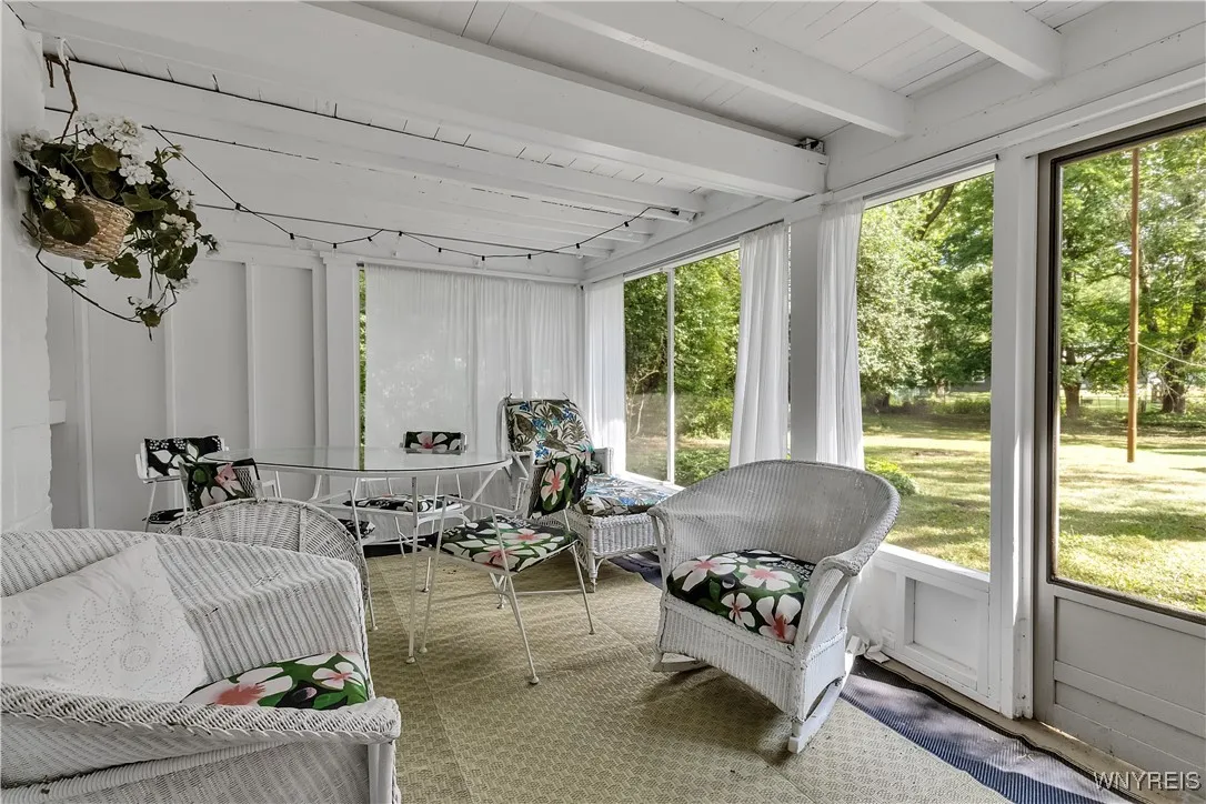 831 Lawrence Avenue, Aurora, New York 14052, Aurora, New York 14052, 3 Bedrooms Bedrooms, 9 Rooms Rooms,2 BathroomsBathrooms,Residential,Closed,831 Lawrence Avenue, Aurora, New York 14052,0,B1630023