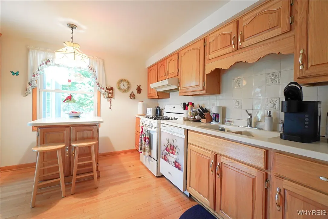 144 Townline Road, Elma, New York 14059, Elma, New York 14059, 3 Bedrooms Bedrooms, 9 Rooms Rooms,1 BathroomBathrooms,Residential,Closed,144 Townline Road, Elma, New York 14059,0,B1628795