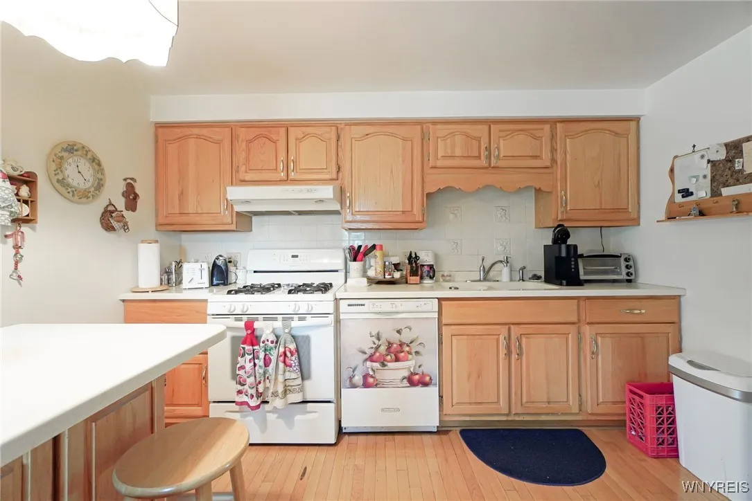 144 Townline Road, Elma, New York 14059, Elma, New York 14059, 3 Bedrooms Bedrooms, 9 Rooms Rooms,1 BathroomBathrooms,Residential,Closed,144 Townline Road, Elma, New York 14059,0,B1628795