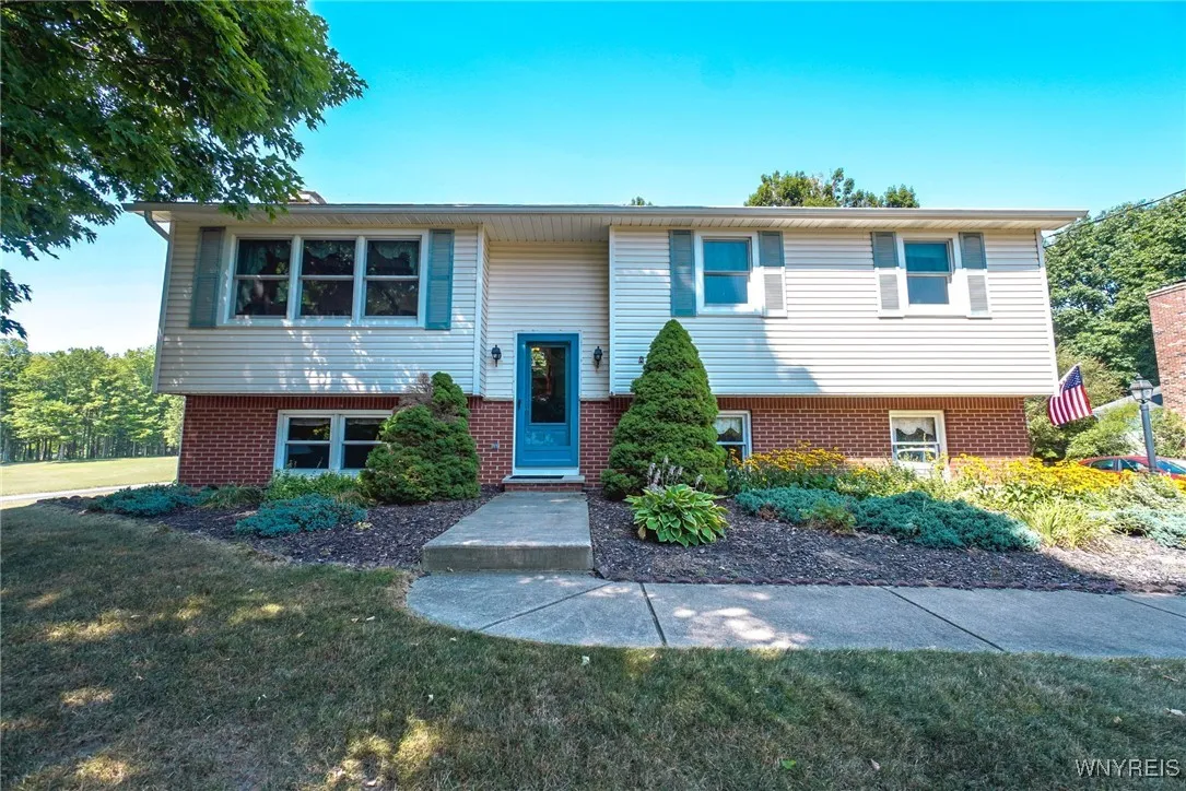 144 Townline Road, Elma, New York 14059, Elma, New York 14059, 3 Bedrooms Bedrooms, 9 Rooms Rooms,1 BathroomBathrooms,Residential,Closed,144 Townline Road, Elma, New York 14059,0,B1628795