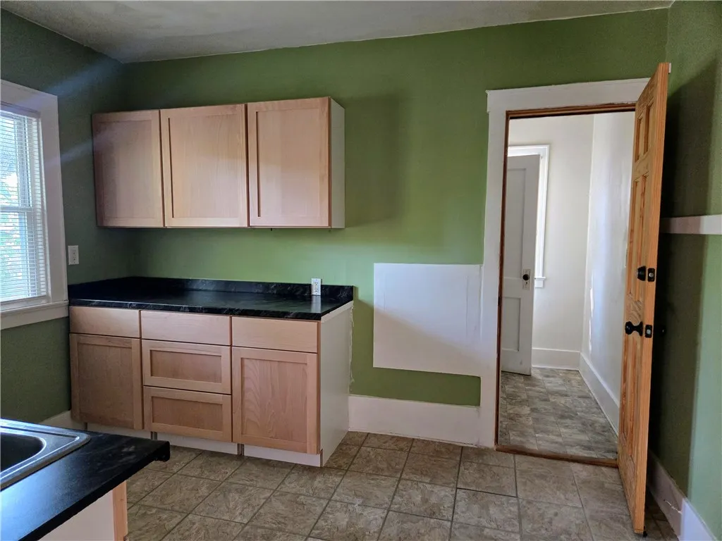 3-5 Ravenwood Avenue, Rochester, New York 14619, Rochester, New York 14619, 4 Bedrooms Bedrooms, ,2 BathroomsBathrooms,Residential,Closed,3-5 Ravenwood Avenue, Rochester, New York 14619,0,R1630155