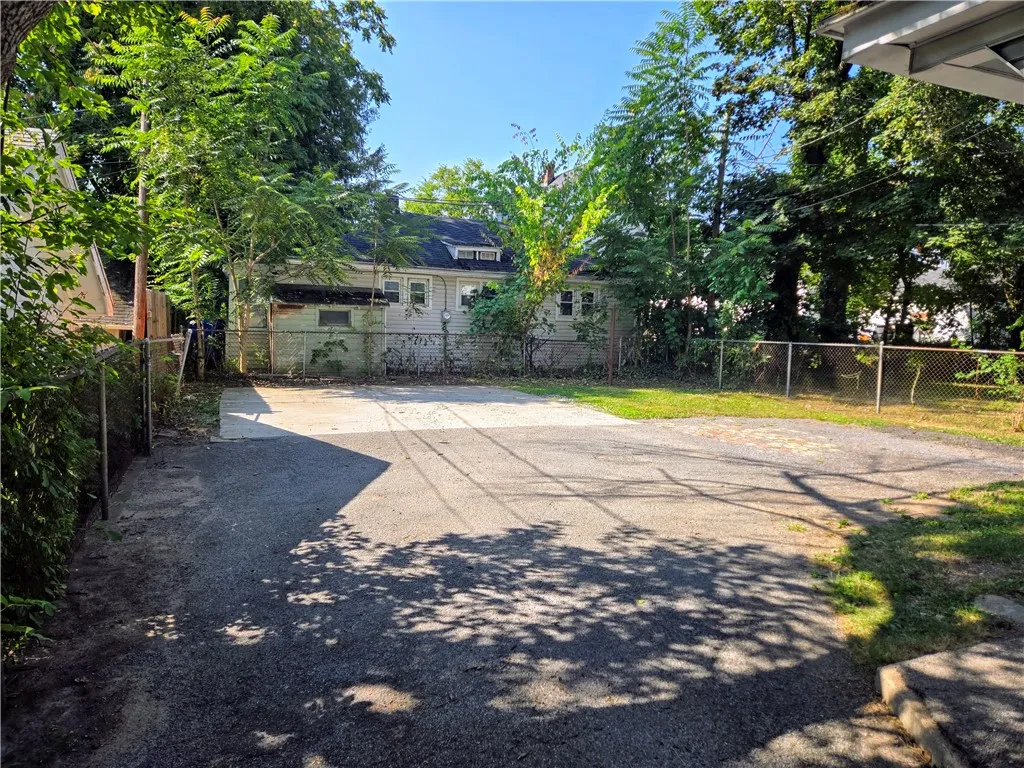 3-5 Ravenwood Avenue, Rochester, New York 14619, Rochester, New York 14619, 4 Bedrooms Bedrooms, ,2 BathroomsBathrooms,Residential,Closed,3-5 Ravenwood Avenue, Rochester, New York 14619,0,R1630155