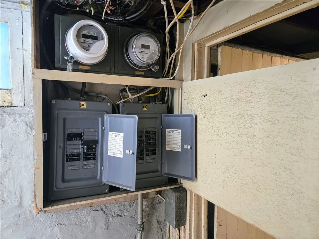 3-5 Ravenwood Avenue, Rochester, New York 14619, Rochester, New York 14619, 4 Bedrooms Bedrooms, ,2 BathroomsBathrooms,Residential,Closed,3-5 Ravenwood Avenue, Rochester, New York 14619,0,R1630155