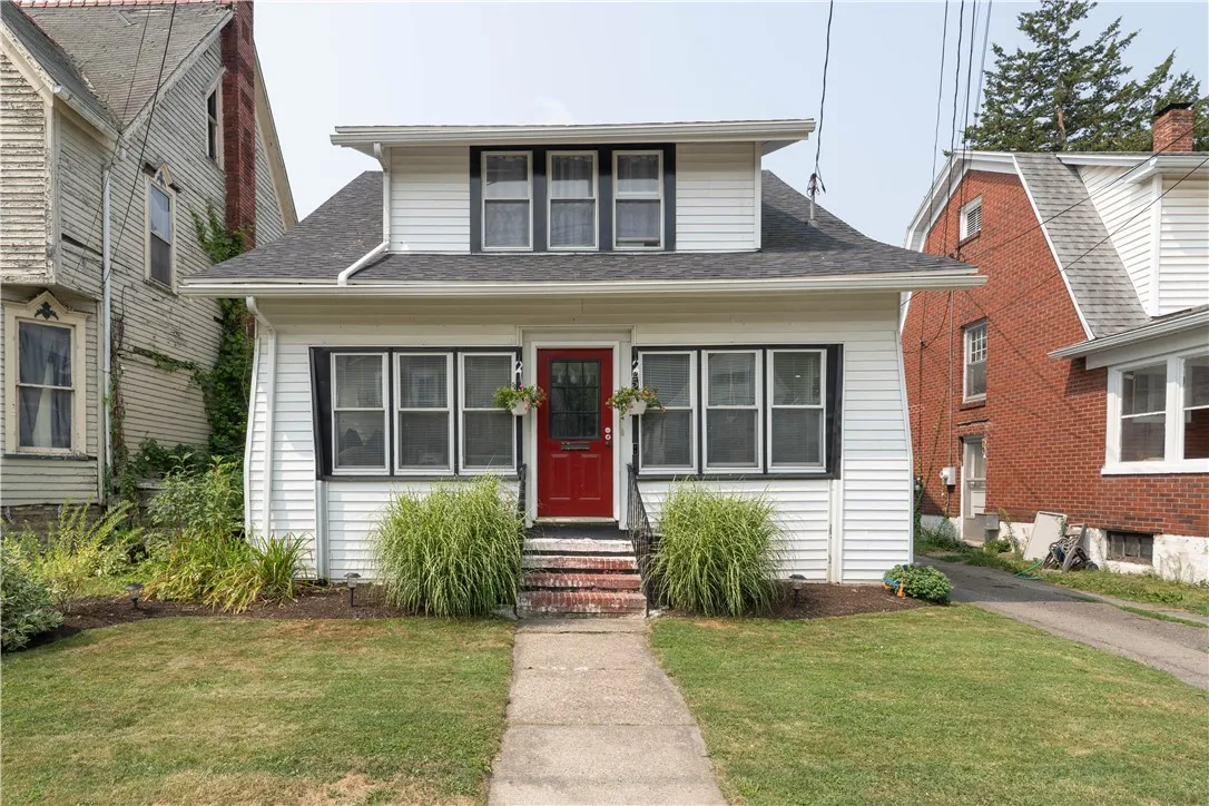 25 East Main Street, Hornell, New York 14843, Hornell, New York 14843, 3 Bedrooms Bedrooms, 6 Rooms Rooms,1 BathroomBathrooms,Residential,Closed,25 East Main Street, Hornell, New York 14843,0,R1628806