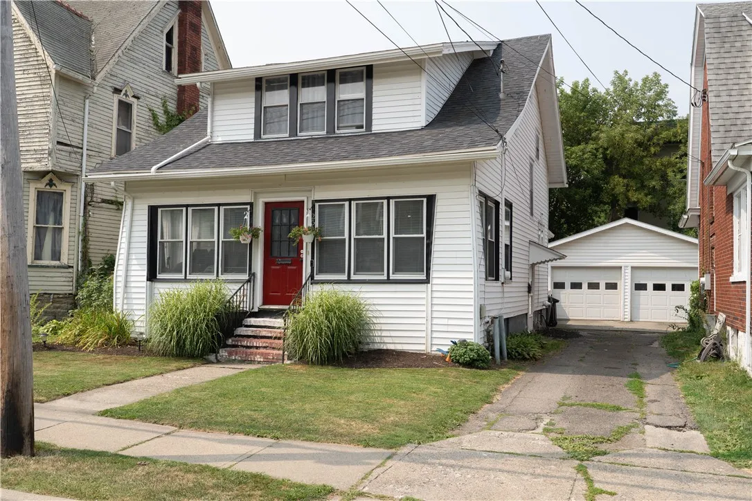 25 East Main Street, Hornell, New York 14843, Hornell, New York 14843, 3 Bedrooms Bedrooms, 6 Rooms Rooms,1 BathroomBathrooms,Residential,Closed,25 East Main Street, Hornell, New York 14843,0,R1628806