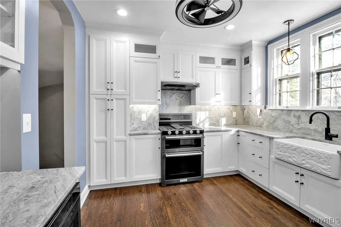 5 Mayfair Lane, Buffalo, New York 14201, Buffalo, New York 14201, 4 Bedrooms Bedrooms, 8 Rooms Rooms,3 BathroomsBathrooms,Residential Lease,Closed,5 Mayfair Lane, Buffalo, New York 14201,B1630115
