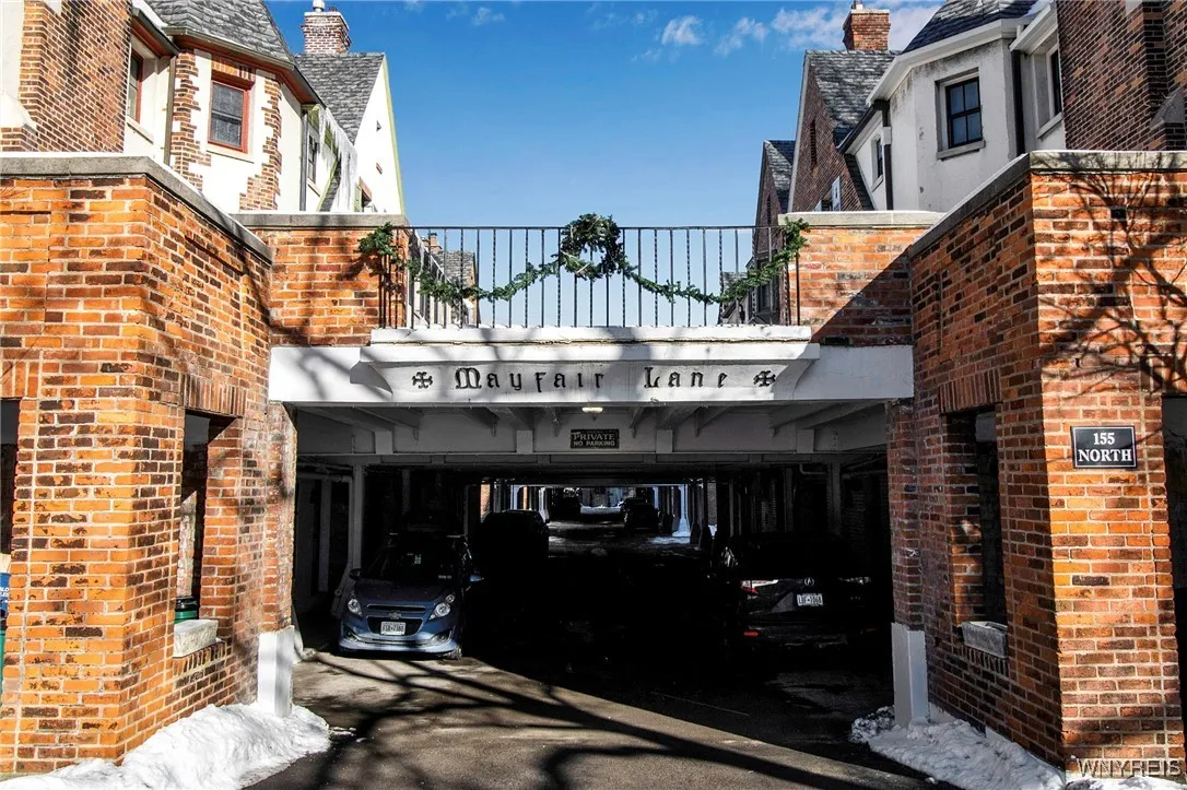 5 Mayfair Lane, Buffalo, New York 14201, Buffalo, New York 14201, 4 Bedrooms Bedrooms, 8 Rooms Rooms,3 BathroomsBathrooms,Residential Lease,Closed,5 Mayfair Lane, Buffalo, New York 14201,B1630115