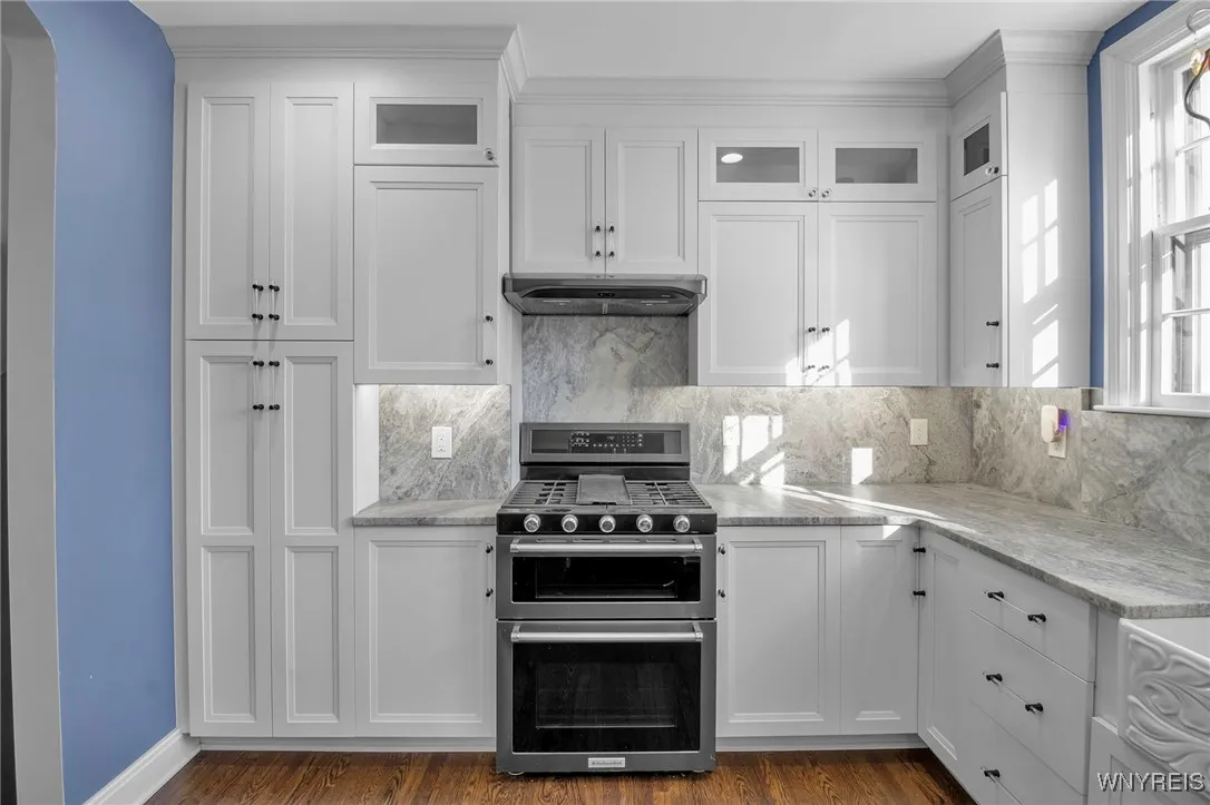 5 Mayfair Lane, Buffalo, New York 14201, Buffalo, New York 14201, 4 Bedrooms Bedrooms, 8 Rooms Rooms,3 BathroomsBathrooms,Residential Lease,Closed,5 Mayfair Lane, Buffalo, New York 14201,B1630115