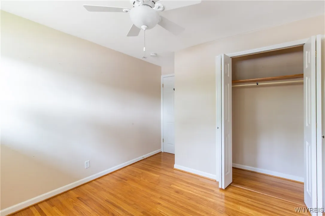 160 Greentree Road, Tonawanda, New York 14150, Tonawanda, New York 14150, 4 Bedrooms Bedrooms, 10 Rooms Rooms,1 BathroomBathrooms,Residential,For Sale,160 Greentree Road, Tonawanda, New York 14150,B1629410