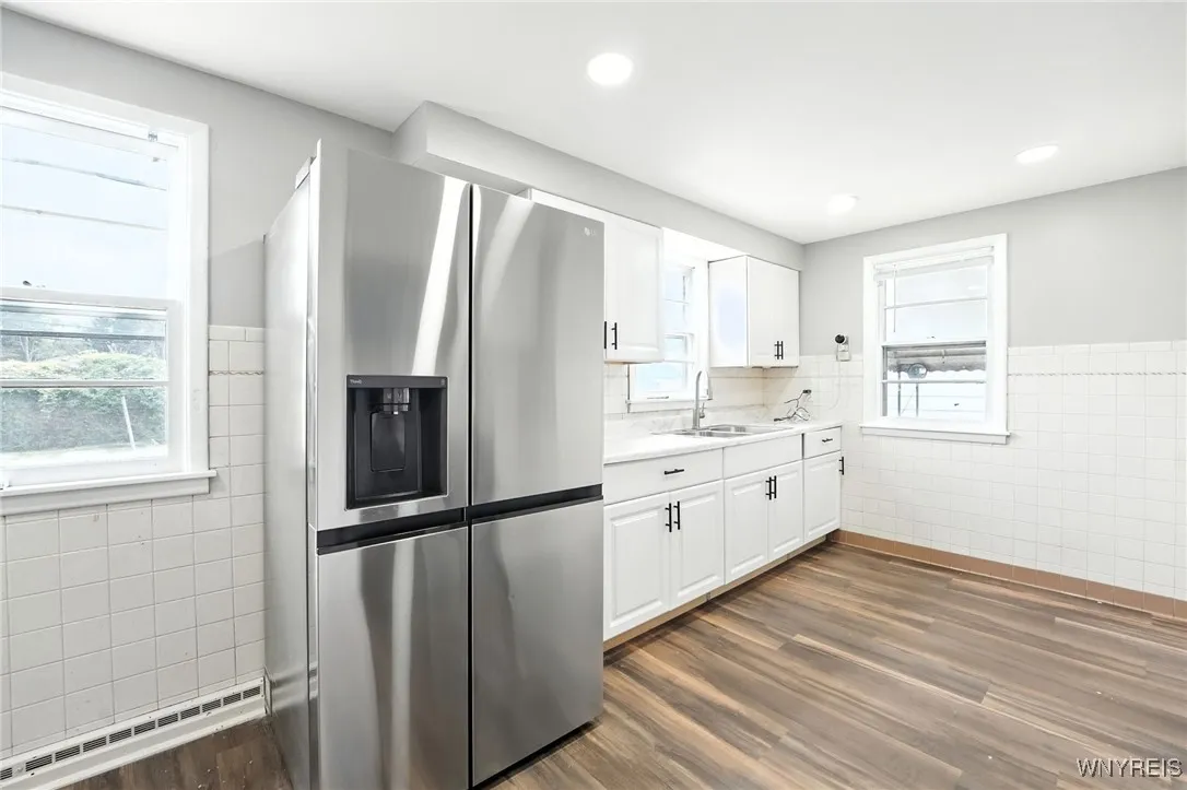55 Avondale Place, Buffalo, New York 14210, Buffalo, New York 14210, 3 Bedrooms Bedrooms, 8 Rooms Rooms,2 BathroomsBathrooms,Residential,For Sale,55 Avondale Place, Buffalo, New York 14210,B1629189