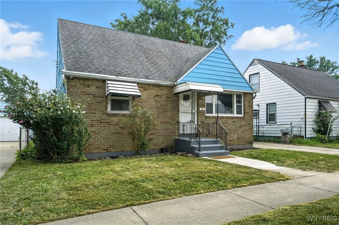 55 Avondale Place, Buffalo, New York 14210, Buffalo, New York 14210, 3 Bedrooms Bedrooms, 8 Rooms Rooms,2 BathroomsBathrooms,Residential,For Sale,55 Avondale Place, Buffalo, New York 14210,B1629189