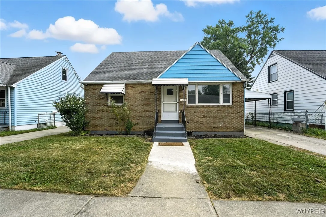 55 Avondale Place, Buffalo, New York 14210, Buffalo, New York 14210, 3 Bedrooms Bedrooms, 8 Rooms Rooms,2 BathroomsBathrooms,Residential,For Sale,55 Avondale Place, Buffalo, New York 14210,B1629189
