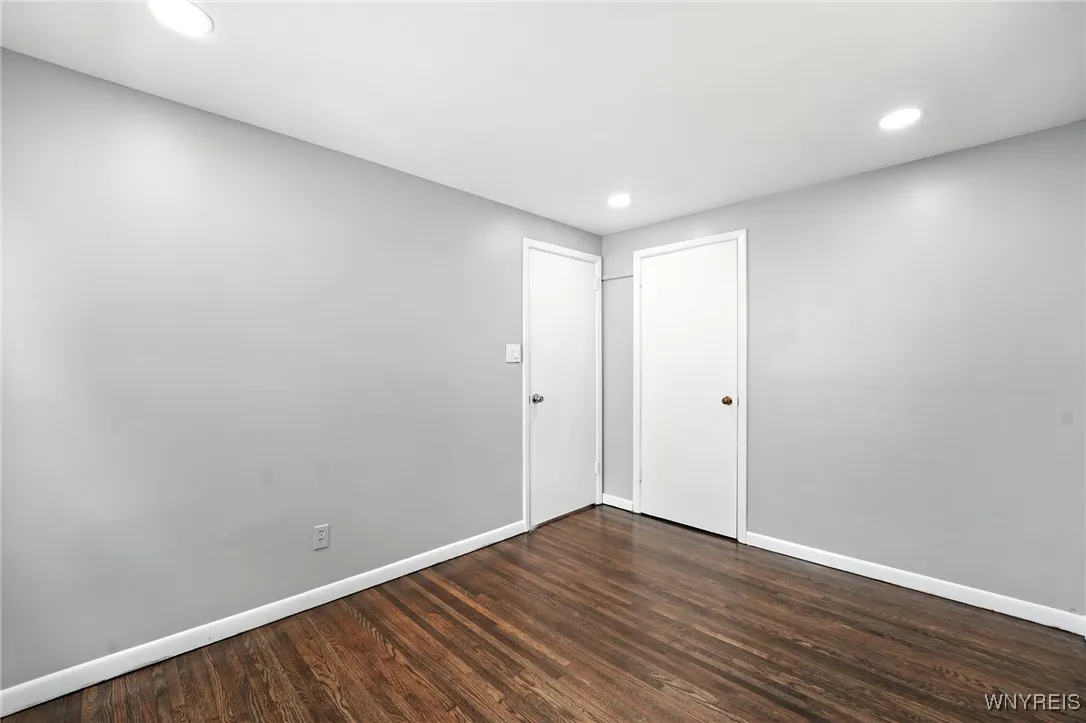 55 Avondale Place, Buffalo, New York 14210, Buffalo, New York 14210, 3 Bedrooms Bedrooms, 8 Rooms Rooms,2 BathroomsBathrooms,Residential,For Sale,55 Avondale Place, Buffalo, New York 14210,B1629189