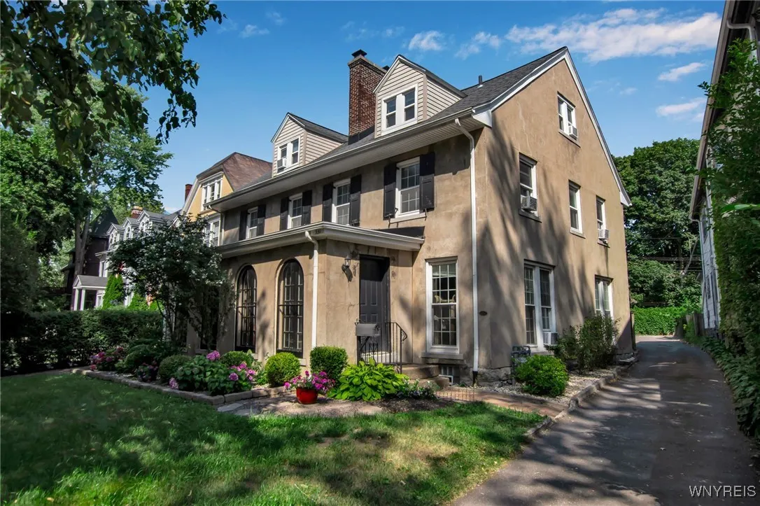 531 Linwood Avenue, Buffalo, New York 14209, Buffalo, New York 14209, 6 Bedrooms Bedrooms, ,4 BathroomsBathrooms,Residential,For Sale,531 Linwood Avenue, Buffalo, New York 14209,0,B1629808