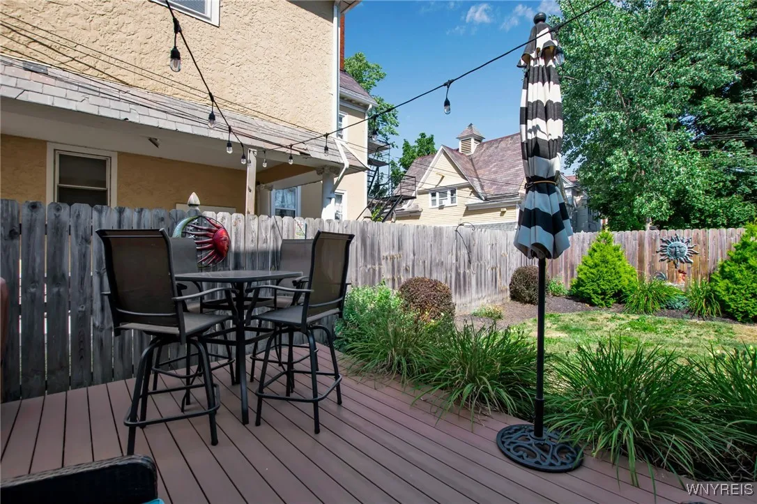 531 Linwood Avenue, Buffalo, New York 14209, Buffalo, New York 14209, 6 Bedrooms Bedrooms, ,4 BathroomsBathrooms,Residential,Closed,531 Linwood Avenue, Buffalo, New York 14209,0,B1629808