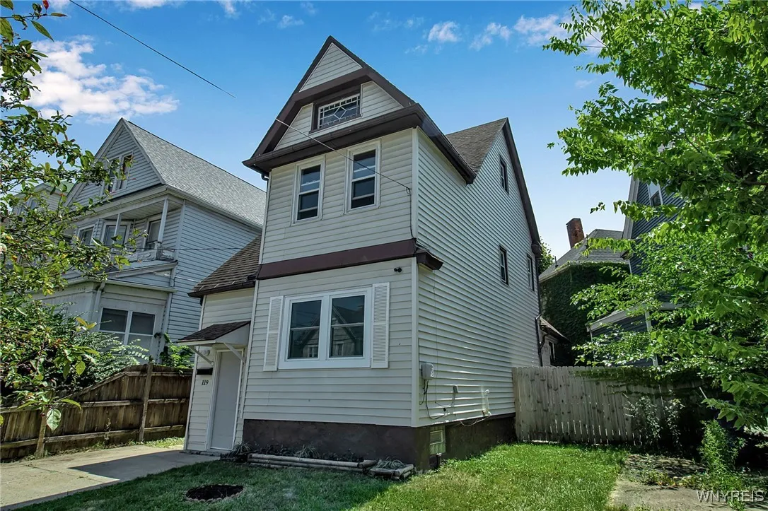 119 Albany Street, Buffalo, New York 14213, Buffalo, New York 14213, 3 Bedrooms Bedrooms, 7 Rooms Rooms,1 BathroomBathrooms,Residential,Closed,119 Albany Street, Buffalo, New York 14213,0,B1630037