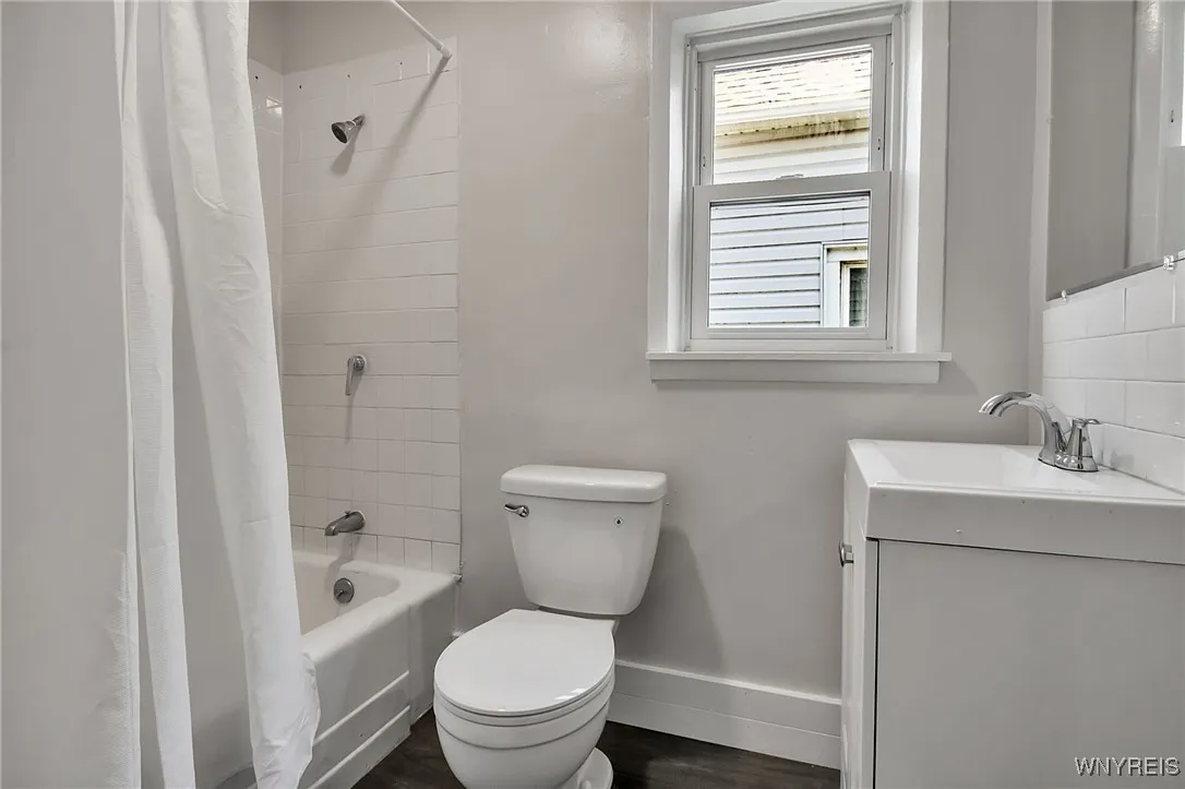 119 Albany Street, Buffalo, New York 14213, Buffalo, New York 14213, 3 Bedrooms Bedrooms, 7 Rooms Rooms,1 BathroomBathrooms,Residential,Closed,119 Albany Street, Buffalo, New York 14213,0,B1630037