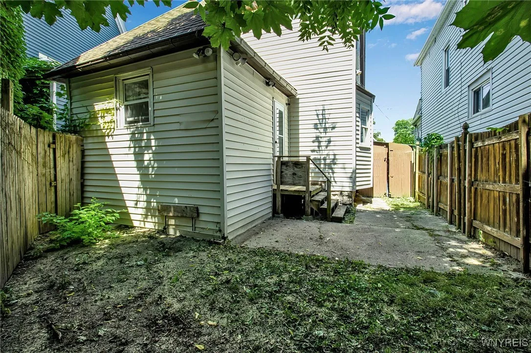 119 Albany Street, Buffalo, New York 14213, Buffalo, New York 14213, 3 Bedrooms Bedrooms, 7 Rooms Rooms,1 BathroomBathrooms,Residential,Closed,119 Albany Street, Buffalo, New York 14213,0,B1630037