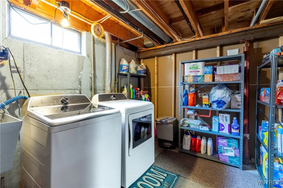53 Brookpark Drive, Amherst, New York 14228, Amherst, New York 14228, 4 Bedrooms Bedrooms, 10 Rooms Rooms,2 BathroomsBathrooms,Residential,Closed,53 Brookpark Drive, Amherst, New York 14228,0,B1628654