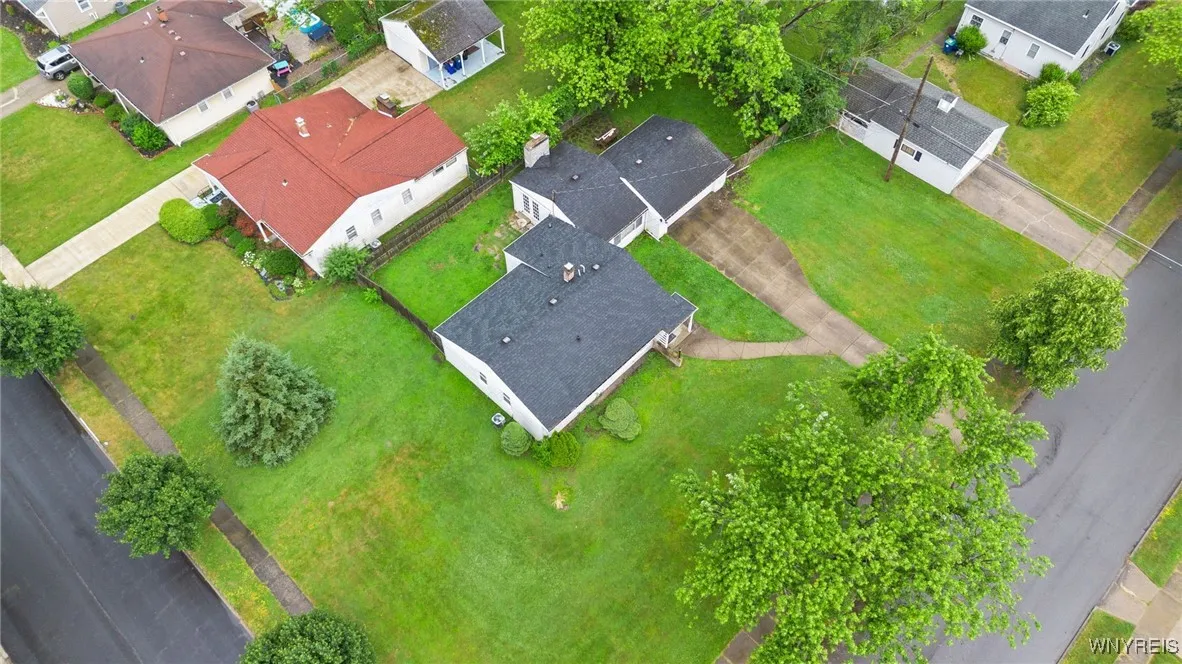 121 Yale Avenue, Amherst, New York 14226, Amherst, New York 14226, 2 Bedrooms Bedrooms, 6 Rooms Rooms,1 BathroomBathrooms,Residential,For Sale,121 Yale Avenue, Amherst, New York 14226,B1630166