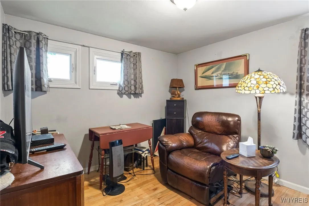 121 Yale Avenue, Amherst, New York 14226, Amherst, New York 14226, 2 Bedrooms Bedrooms, 6 Rooms Rooms,1 BathroomBathrooms,Residential,For Sale,121 Yale Avenue, Amherst, New York 14226,B1630166