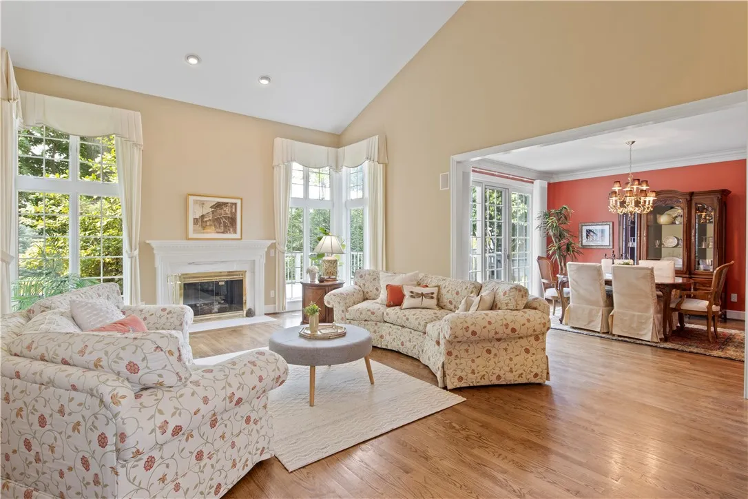 62 Woodbury Place, Pittsford, New York 14618, Pittsford, New York 14618, 4 Bedrooms Bedrooms, 11 Rooms Rooms,3 BathroomsBathrooms,Residential,Closed,62 Woodbury Place, Pittsford, New York 14618,0,R1619489