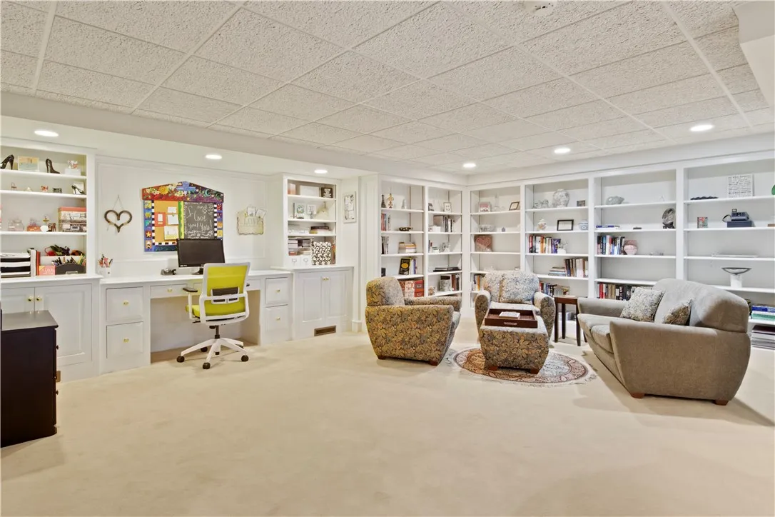 62 Woodbury Place, Pittsford, New York 14618, Pittsford, New York 14618, 4 Bedrooms Bedrooms, 11 Rooms Rooms,3 BathroomsBathrooms,Residential,Closed,62 Woodbury Place, Pittsford, New York 14618,0,R1619489