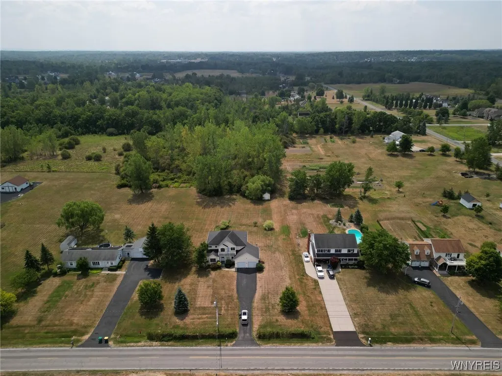 10025 Clarence Center Road, Clarence, New York 140, Clarence, New York 14031, 4 Bedrooms Bedrooms, 12 Rooms Rooms,3 BathroomsBathrooms,Residential,For Sale,10025 Clarence Center Road, Clarence, New York 140,B1629687