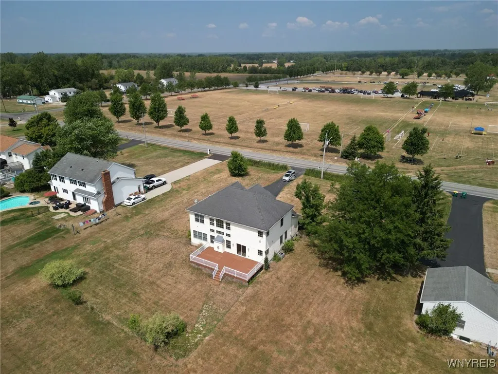 10025 Clarence Center Road, Clarence, New York 140, Clarence, New York 14031, 4 Bedrooms Bedrooms, 12 Rooms Rooms,3 BathroomsBathrooms,Residential,For Sale,10025 Clarence Center Road, Clarence, New York 140,B1629687