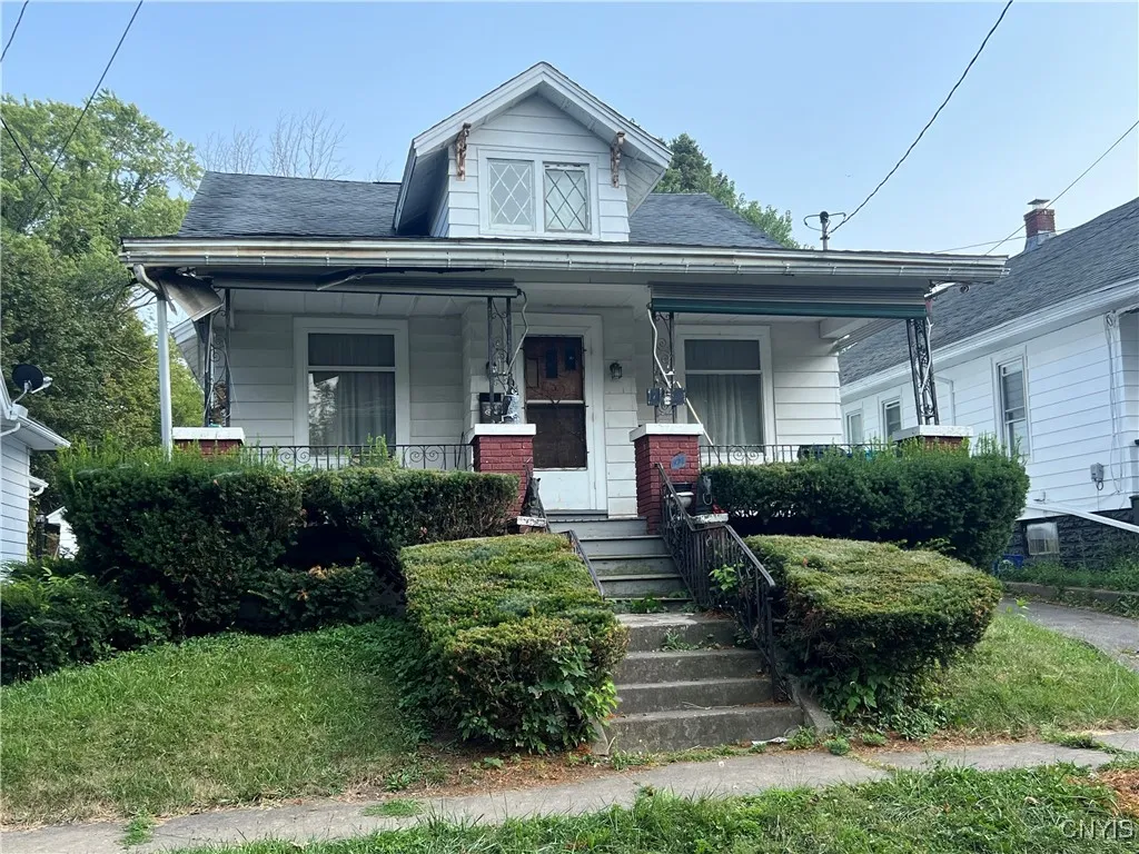 1649 Bennett Street, Utica, New York 13502, Utica, New York 13502, 4 Bedrooms Bedrooms, 8 Rooms Rooms,1 BathroomBathrooms,Residential,Closed,1649 Bennett Street, Utica, New York 13502,0,S1627961