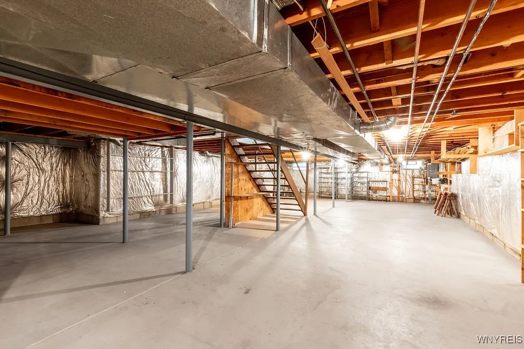 5354 Thompson Road, Clarence, New York 14031, Clarence, New York 14031, 4 Bedrooms Bedrooms, 9 Rooms Rooms,2 BathroomsBathrooms,Residential,Closed,5354 Thompson Road, Clarence, New York 14031,0,B1630150