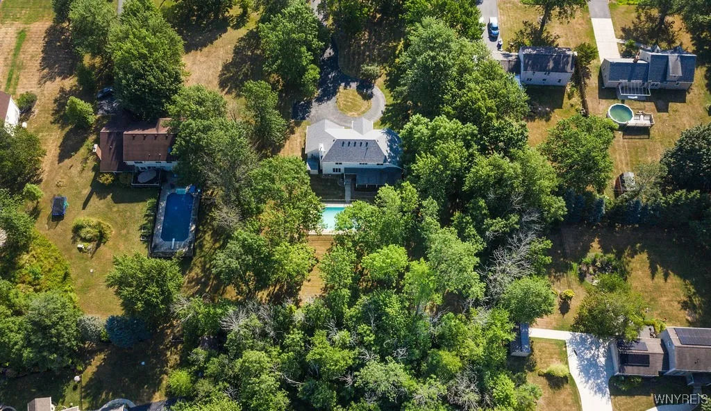 5354 Thompson Road, Clarence, New York 14031, Clarence, New York 14031, 4 Bedrooms Bedrooms, 9 Rooms Rooms,2 BathroomsBathrooms,Residential,Closed,5354 Thompson Road, Clarence, New York 14031,0,B1630150