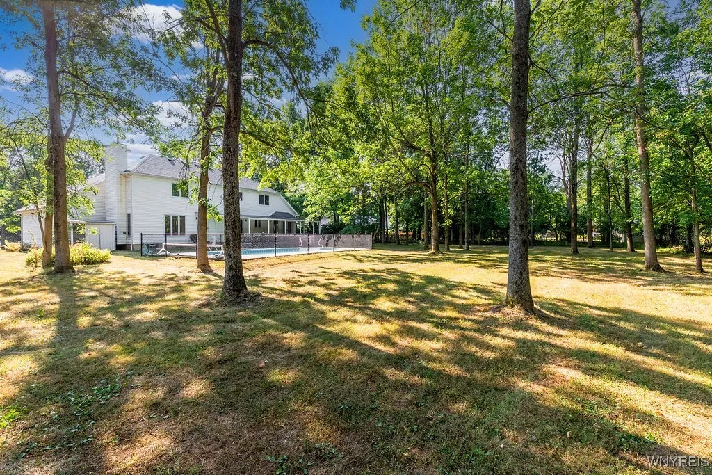 5354 Thompson Road, Clarence, New York 14031, Clarence, New York 14031, 4 Bedrooms Bedrooms, 9 Rooms Rooms,2 BathroomsBathrooms,Residential,Closed,5354 Thompson Road, Clarence, New York 14031,0,B1630150