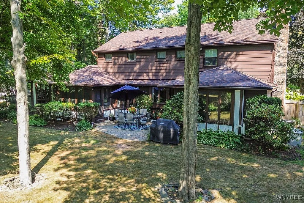 11 Fennec Lane, Amherst, New York 14051, Amherst, New York 14051, 5 Bedrooms Bedrooms, 10 Rooms Rooms,3 BathroomsBathrooms,Residential,Closed,11 Fennec Lane, Amherst, New York 14051,0,B1629944