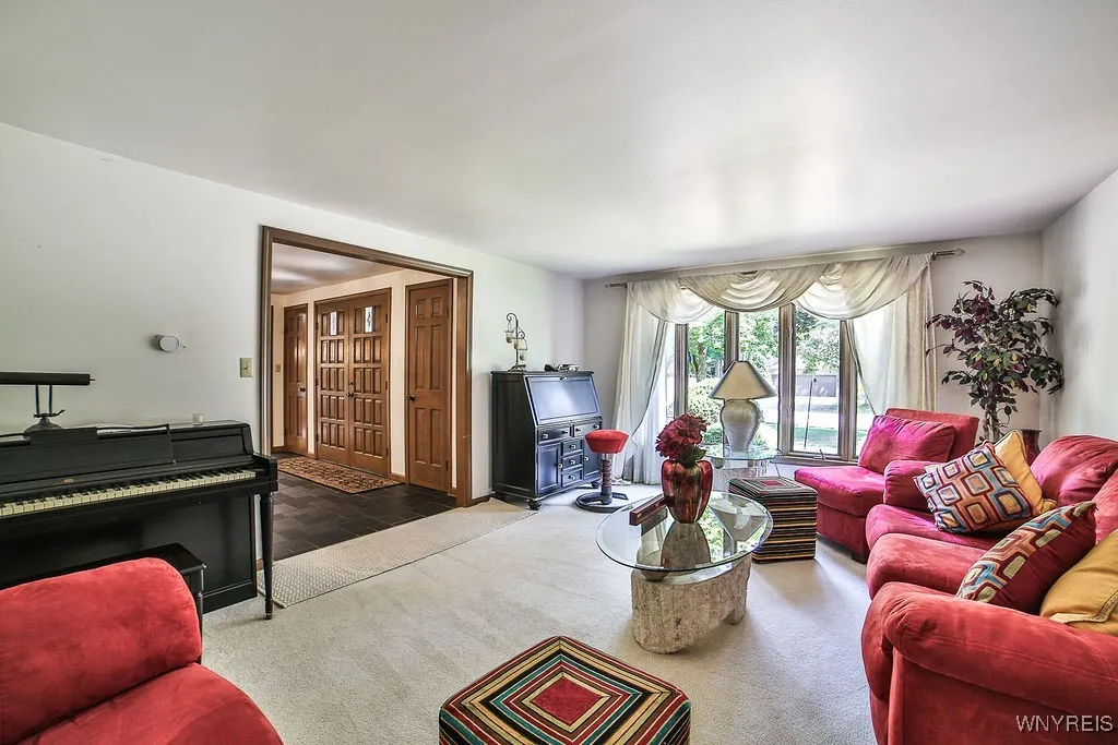 11 Fennec Lane, Amherst, New York 14051, Amherst, New York 14051, 5 Bedrooms Bedrooms, 10 Rooms Rooms,3 BathroomsBathrooms,Residential,Closed,11 Fennec Lane, Amherst, New York 14051,0,B1629944