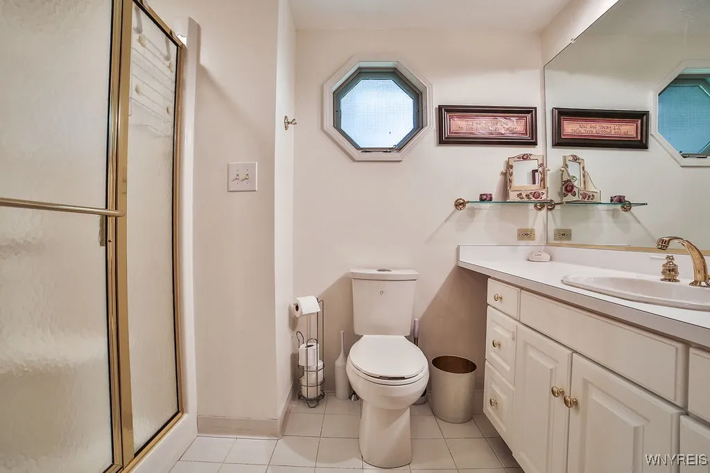 11 Fennec Lane, Amherst, New York 14051, Amherst, New York 14051, 5 Bedrooms Bedrooms, 10 Rooms Rooms,3 BathroomsBathrooms,Residential,Closed,11 Fennec Lane, Amherst, New York 14051,0,B1629944