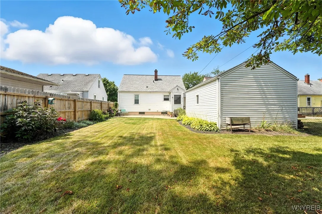 243 Edgewood Avenue, Tonawanda, New York 14223, Tonawanda, New York 14223, 3 Bedrooms Bedrooms, 7 Rooms Rooms,1 BathroomBathrooms,Residential,For Sale,243 Edgewood Avenue, Tonawanda, New York 14223,B1628579